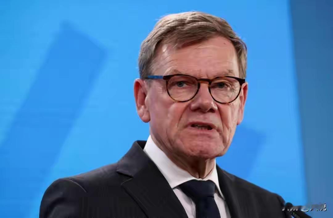 德国外长又大放厥词了！2026年2月2日，德国外长瓦德富尔在新加坡国际战略研究所