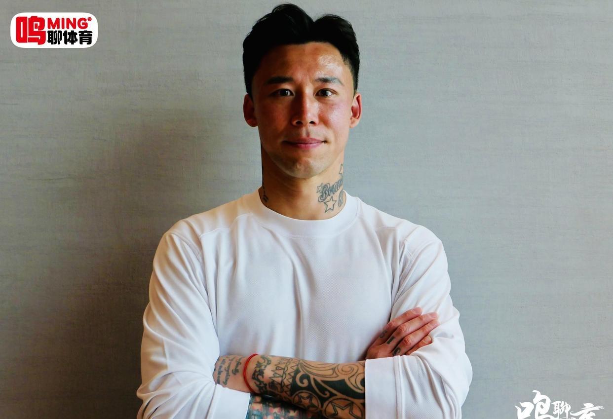 张琳芃这样的回家，会不会让海港球迷感到伤感了！近日张琳芃接受鸣聊体育栏目采访时表