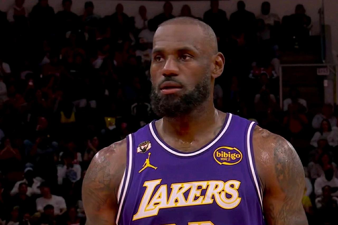 湖人三巨头81分致敬科比！说实话：湖人主场116:99战胜篮网，但过程并不轻