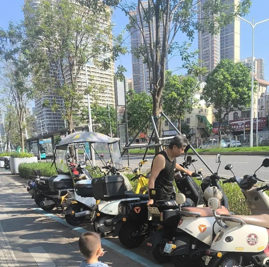 又一次拒绝了儿媳妇，没跟他们去大悦城吃饭，也没跟着去动物园我直接跟她说，你们