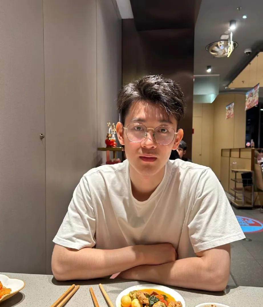 为什么优质男最后都选了鲜活感女生？上个月帮一个做PE的男生（家里A9）牵线，问