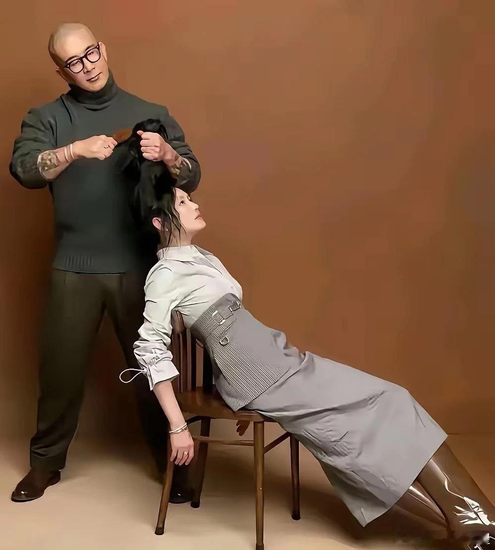 大S尽拍些奇奇怪怪的照片，第一张好不吉利!人还是要有一些禁忌的比较好!