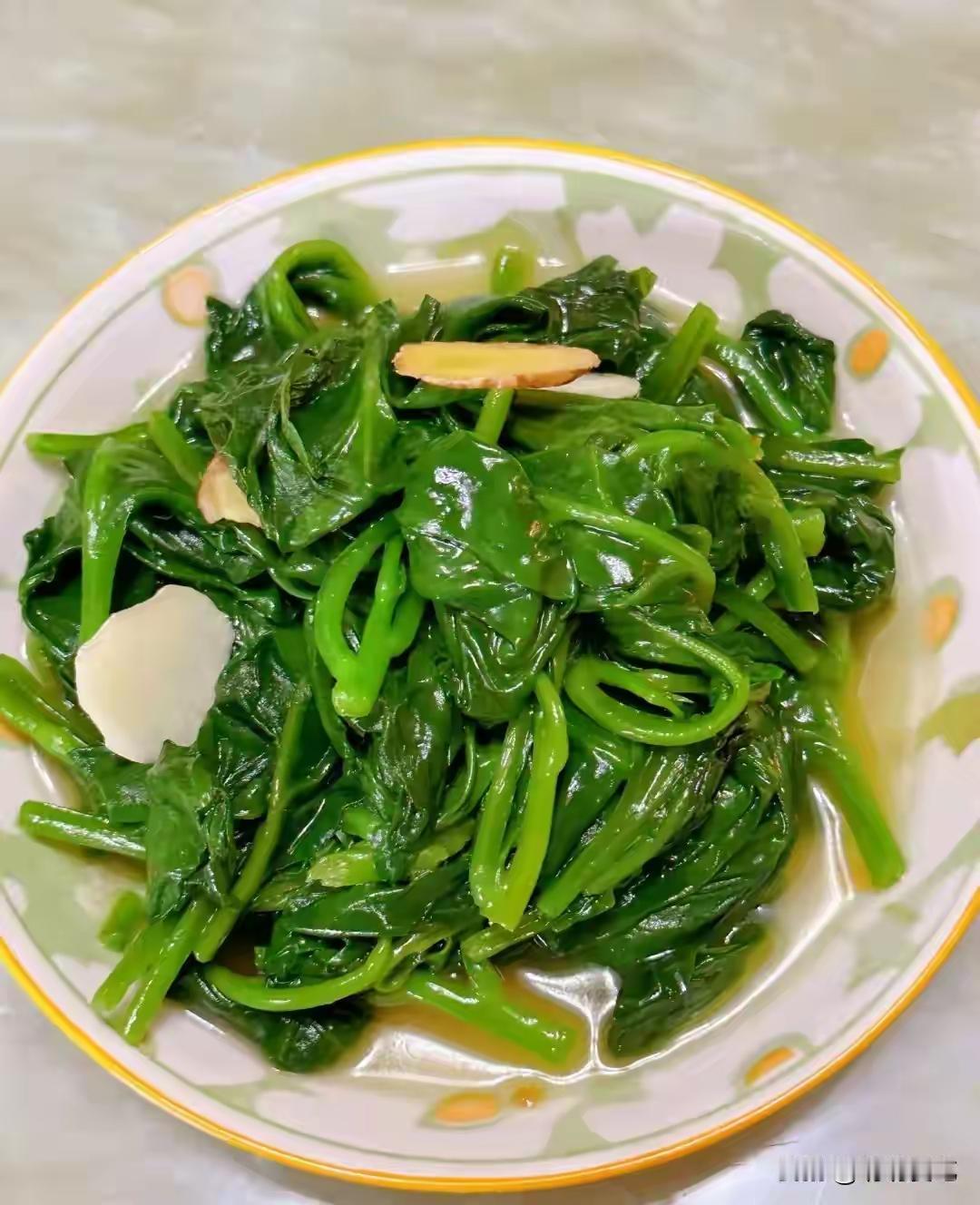 立夏后，遇上这菜敞开吃，1养肝、2降火、3祛湿、4补钙，别不懂吃立夏后，遇上