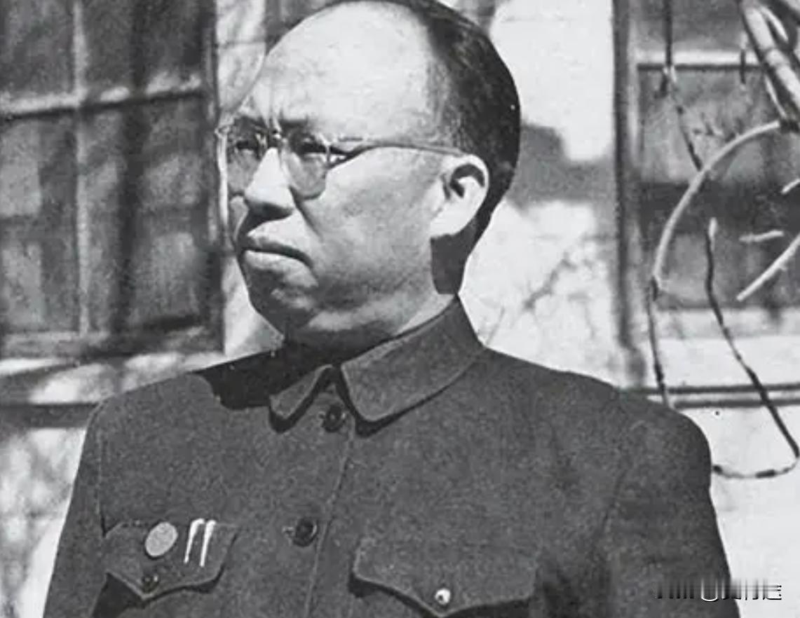 以前不理解罗荣桓为什么能被授予元帅军衔，近来阅读相关书籍，才有了一些了解。真