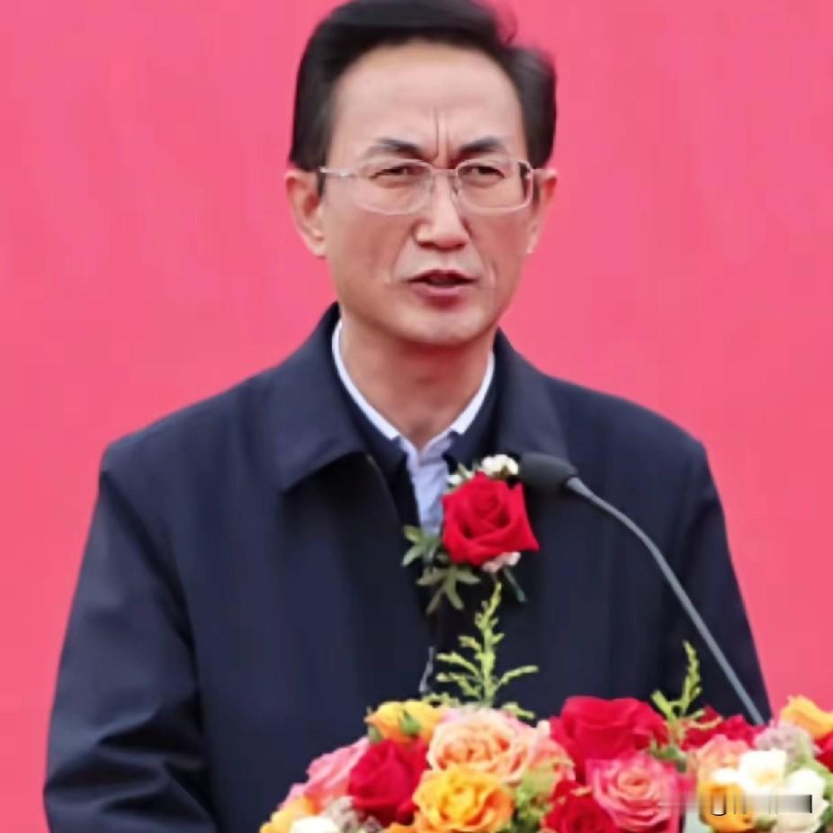 真没想到啊，光谷的建设功臣关维强，退休都两年多了，还是没逃过这一查！这位曾经站