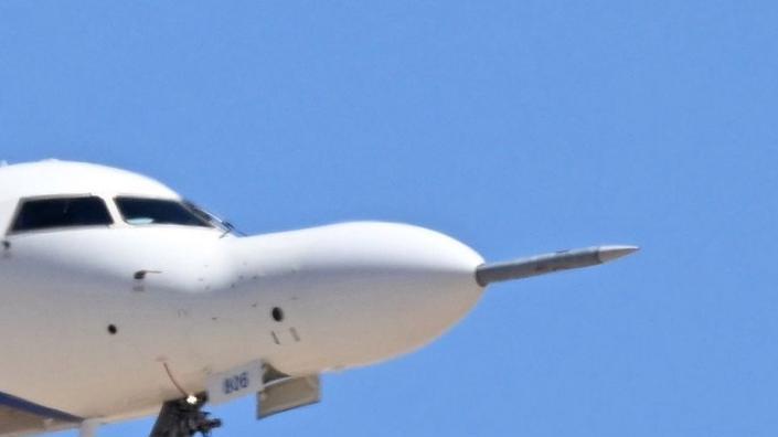 性能碾压中国PL-15?AIM-260首次亮相,看来是真憋不住了