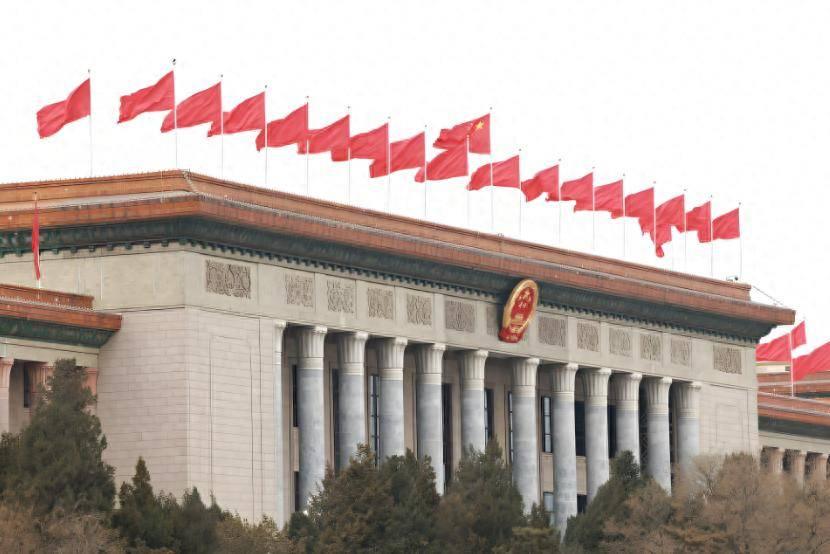 1959年，人民大会堂竣工建成，其结构、工艺水准，堪称当时的国内之最，而毛主席在