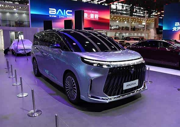 问道V9首测25万级MPV全系标配磁流变悬架入门即高配一、最新价格与配置（2