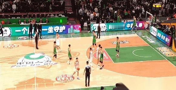 一周，挨了俩大嘴巴子。一个70分没上，又来一个65分。说真的，我坐在电视前，