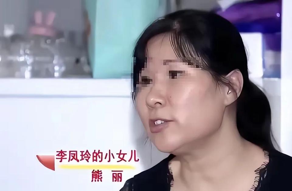 真是奇葩啊！笑死我了[捂脸哭]你们觉得她长的美吗？[捂脸哭]
