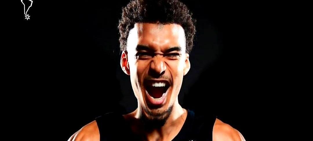 波波维奇推开一份2.95亿的合同，说：“别碰他的膝盖。”别的球队在算季后赛席