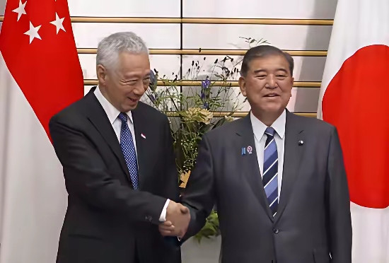 新加坡属于一个李嘉诚式的国家，这个号称华人为主的东南亚小国，只有算计，没有大义。