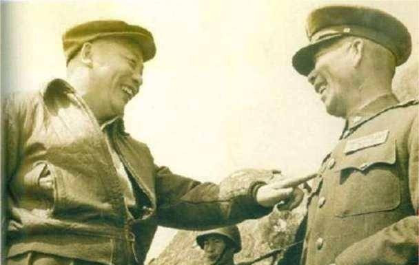 1943年10月，方天被调任滇西，担任了十一集团军副总司令，并兼任了第54军军长