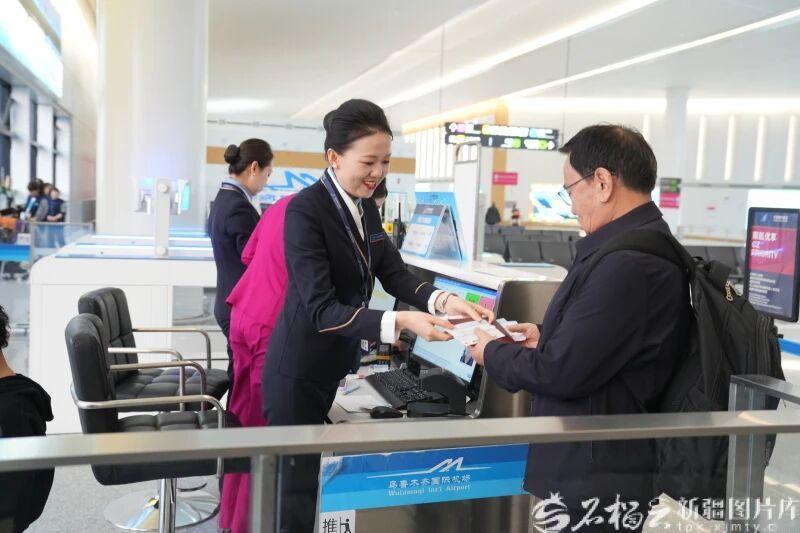 12月5日起，南航携手新疆机场（集团）有限责任公司，在乌鲁木齐-北京大