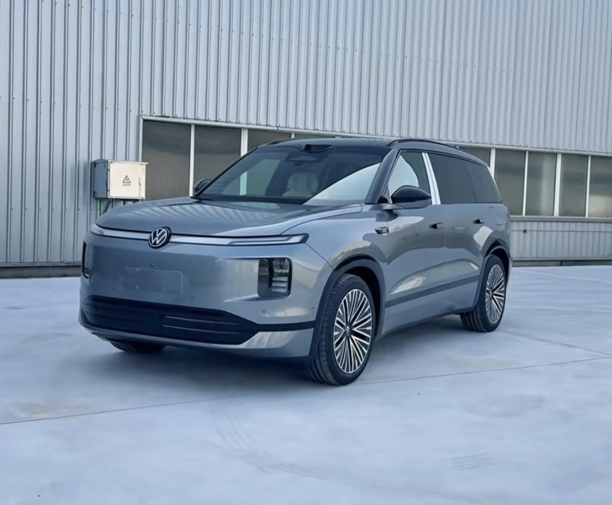 大众ID.ERA9X，这颜值，难得的美男子。个人感觉，ID.9X，是大众旗