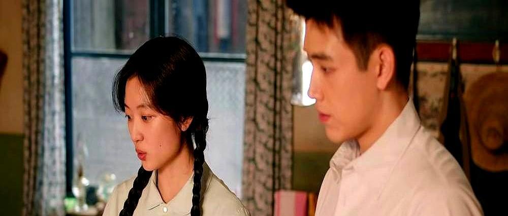 二十分钟的配角，碾碎了整部剧的主角光环。月光倾泻，眼神交汇。郭晓婷和王天辰