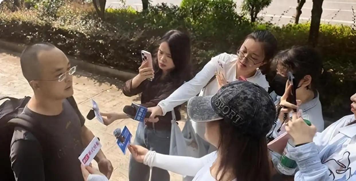 湖南两兄弟，二十年前那场高考顶替，最近因为一套北京房子彻底爆雷！哥哥唐时达用弟弟