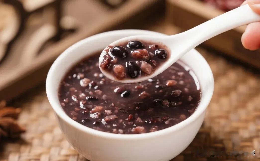 肝的“第一修复剂”不是枸杞，竟是它！会吃养出“黄金肝”提到养肝，很多人第一