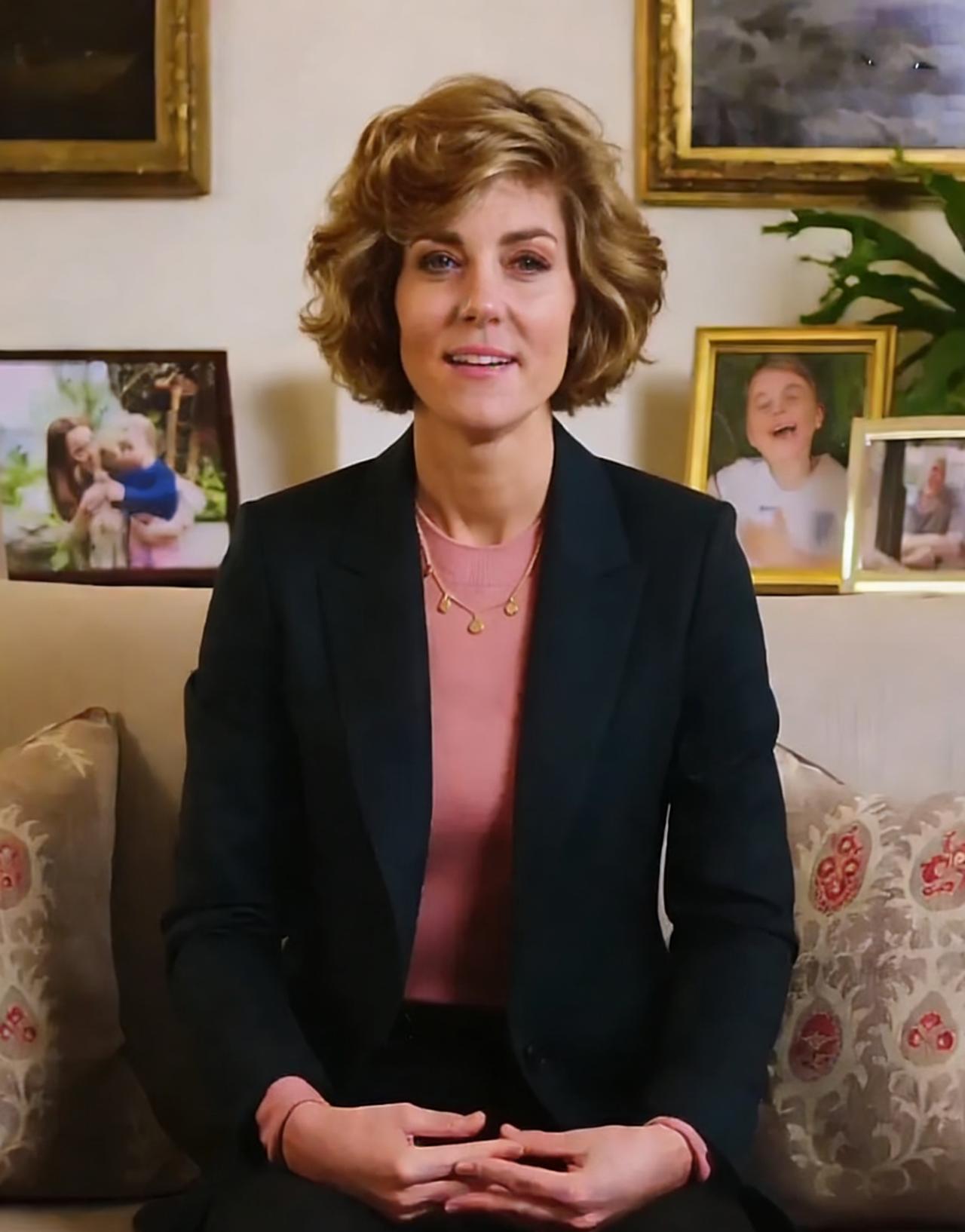 如果把凯特王妃的头发变成黛安娜王妃的发型会不会好看一点，但是这么一看这个发型在黛