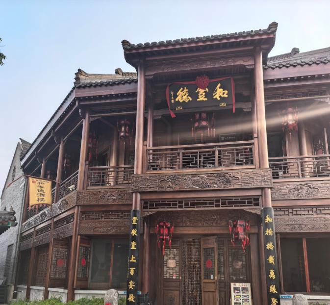 都说旅游景区是“一锤子”买卖，难道是真的不需要熟客么？不见得吧？假如所有的景区