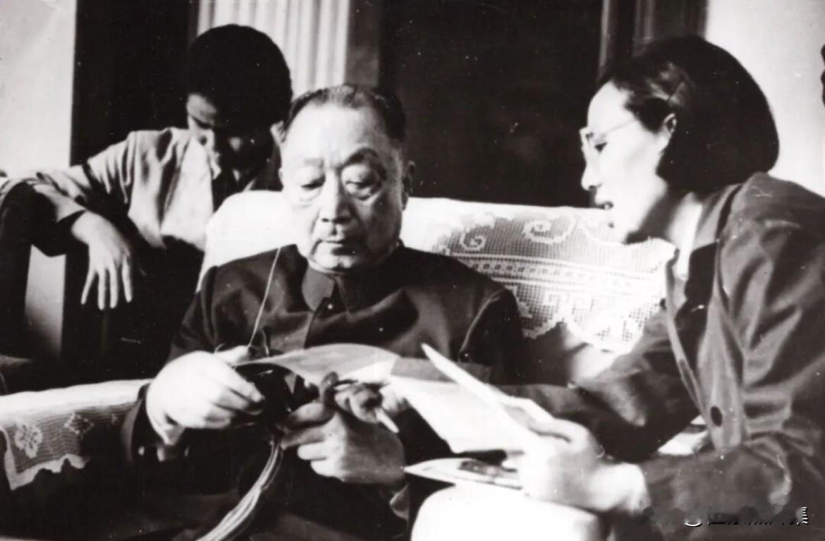 1979年9月，正值中华人民共和国成立30周年前夕，中国革命历史博物馆正在筹备相