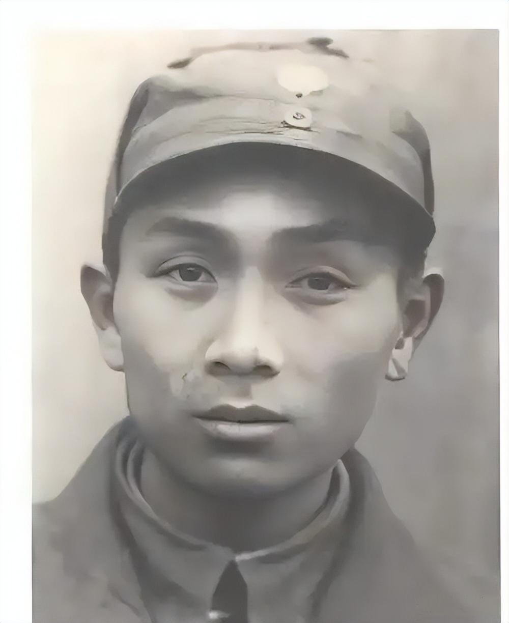 1946年，6000解放军被三万敌人包围，为了不泄露机密，旅长吴诚忠下令烧毁全部