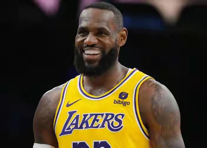 你不承认不行，今天最后的第四节6分钟时，在落后10左右时，就是由于詹姆斯的几次失