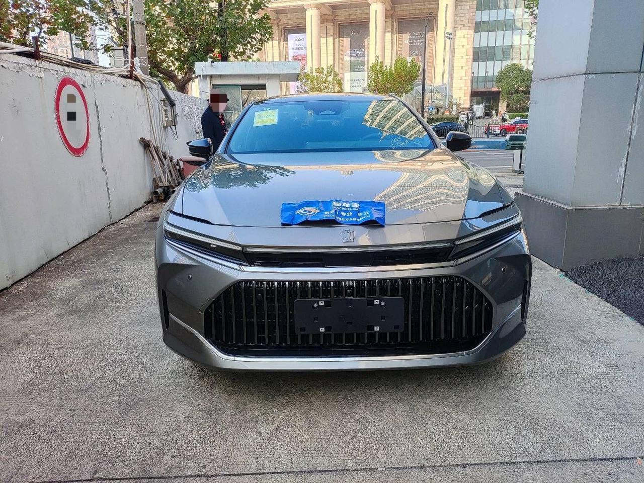 电里电气的新皇冠，还是你心中那个经典吗？起步29.9万，没什么优惠，比雷克萨斯