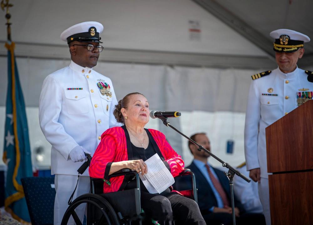 时隔整整一年半，美军终于又有驱逐舰服役了4月11日，小哈维·C·巴纳姆号（DDG