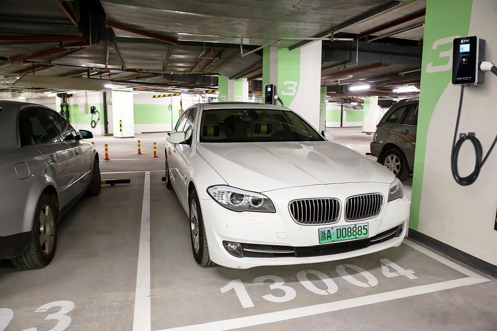 小区不让装充电桩？驴充充给你支几招！轻松解决充电难题！随着新能源汽车的普及，越来