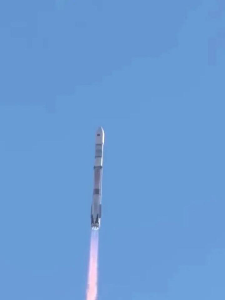 朱雀三号回收失利？错！这波操作含金量直接拉满别再跟风唱衰朱雀三号了！回收没成