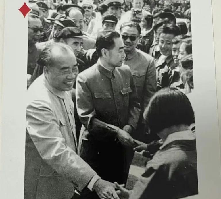 南昌起义的战友，中华民族的伟人！