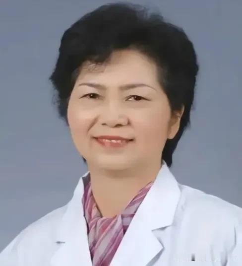2020年，曾经提出武汉“封城”举措的李兰娟院士，为国家立下了卓越功勋，可谁都