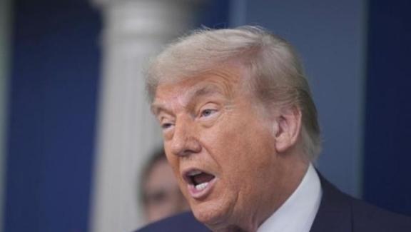 特朗普终于犯下大错，最致命的错误！美专家：中国什么都没做就会赢 特朗普上台后