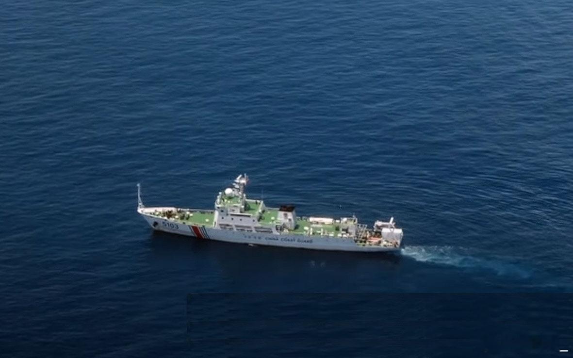 中国海警5103舰在中业岛海域巡航南海态势​​​