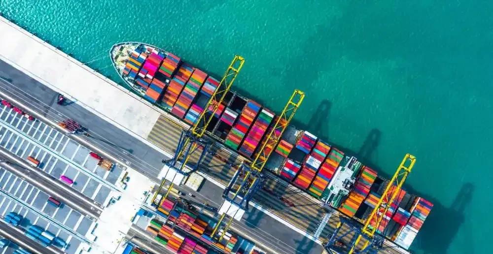 两组数据对比，你就明白欧盟为什么宁愿“跪“美国，也不愿意与中国联手获得战略自主了