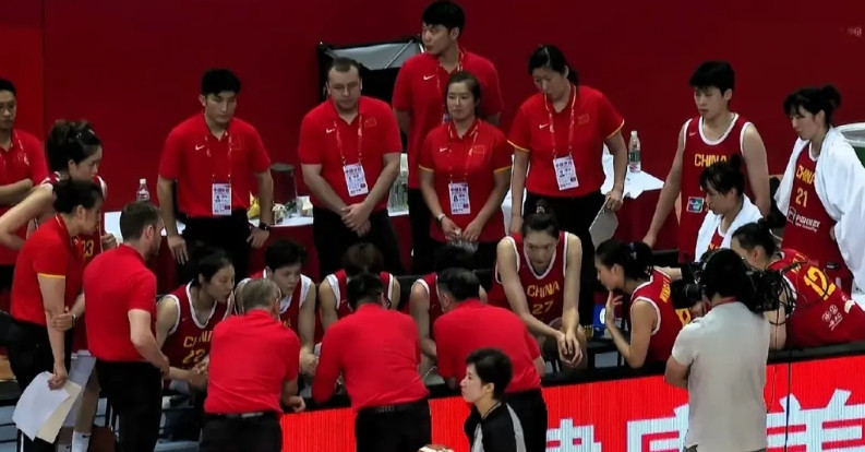 11人得分，11人篮板，宫鲁鸣靠集体暂见成效，中国女篮73：69险胜澳大利亚！点