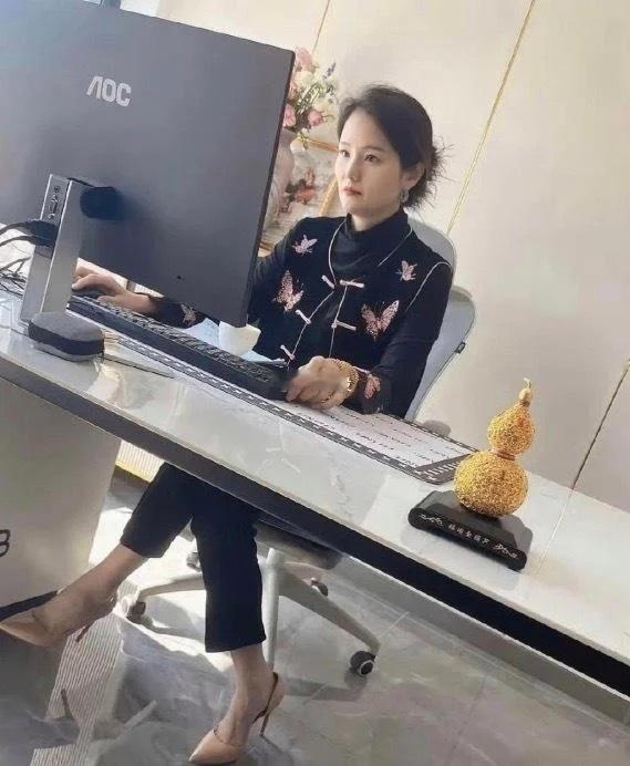 一位女老板的办公室，这才叫成功女士。