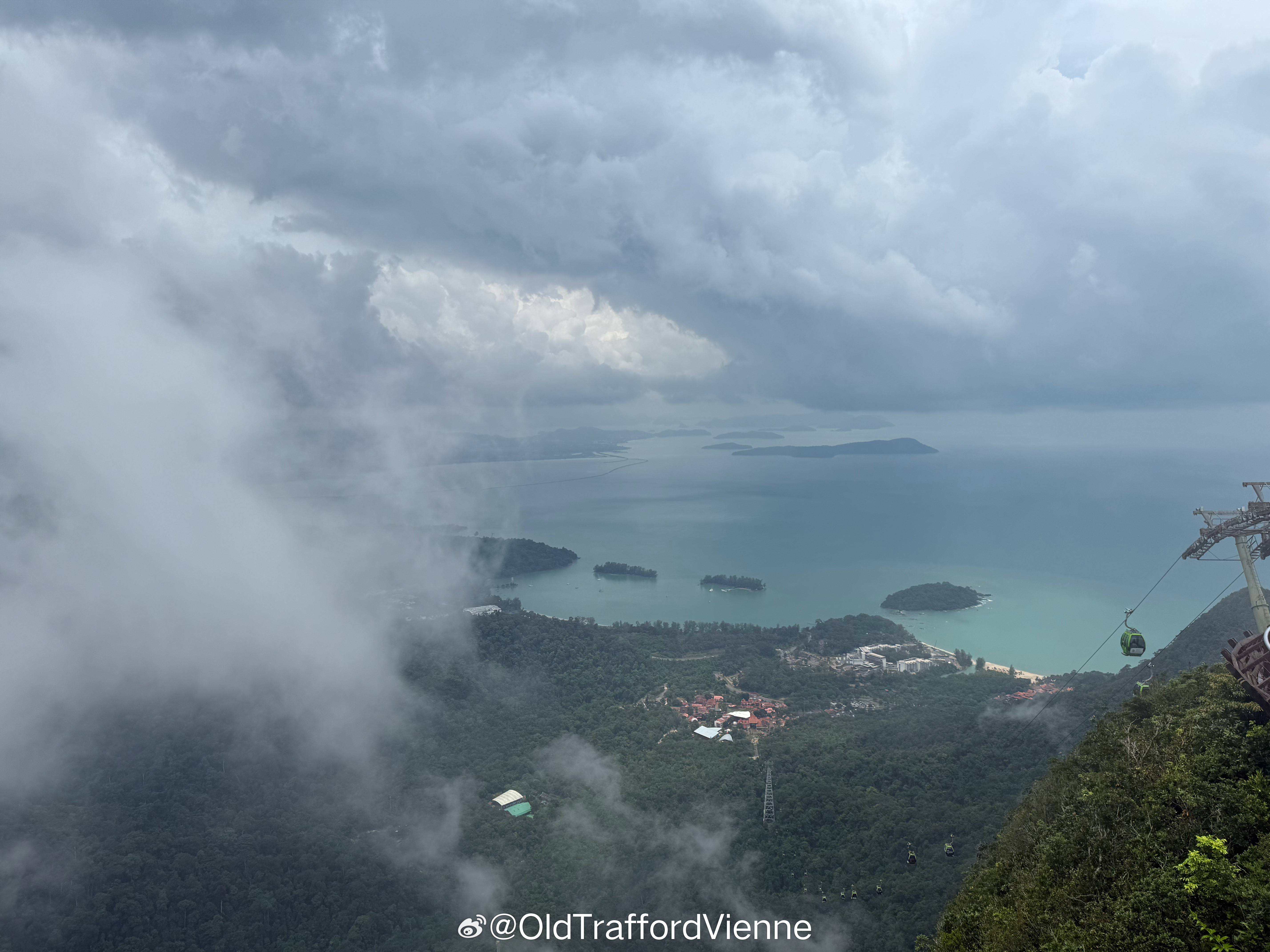 山顶咖啡半小时限定雨，雨后风景很美啊​​​