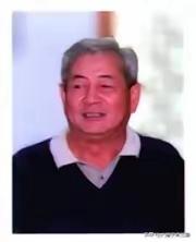 谁能料到！开国上将张宗逊的长子张新侠，竟是这般温润模样，头发虽染霜白，方脸端正眉