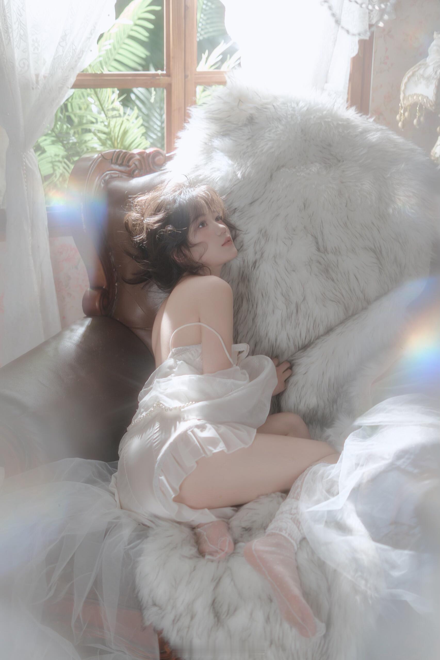 少女轻私房🌸✨📖午后阳光的慵懒小美好-柔软的阳光从窗外透进来连风都是在温柔细