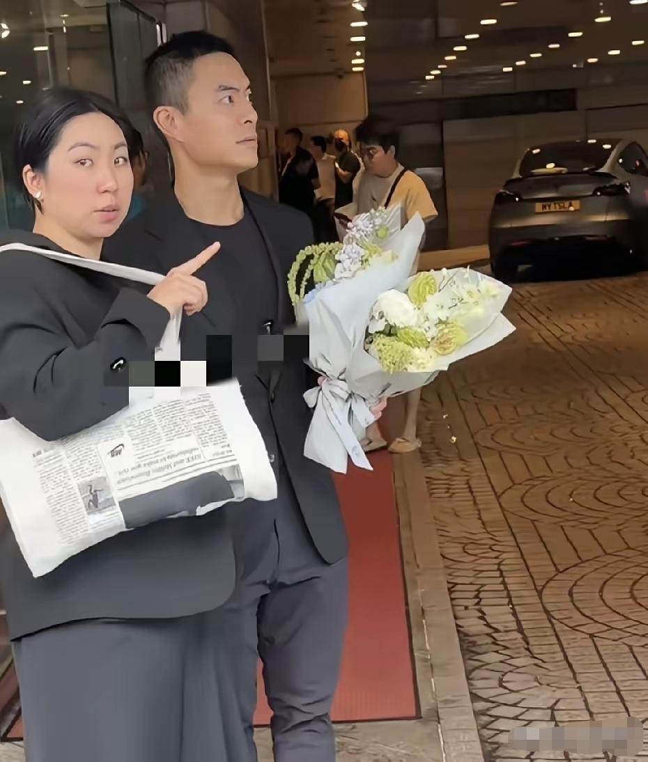 林青霞是两岸三地公认的五十年一遇的大美女。可惜她的美丽没传承下来，她的两个女儿没