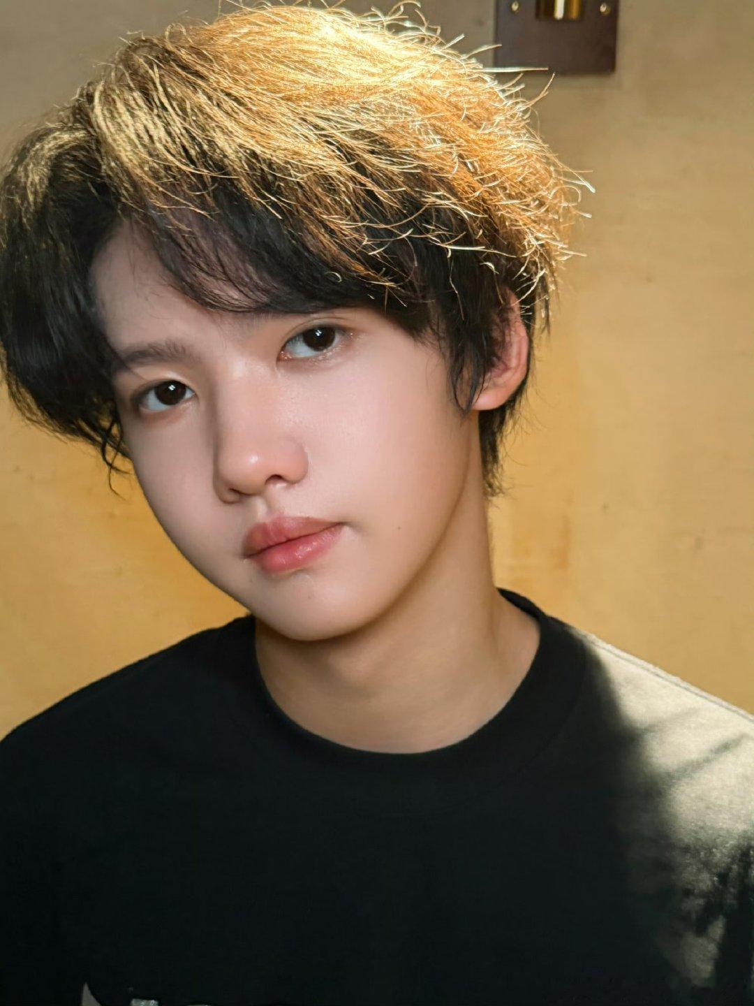 张奕然的手机修好了张奕然更新了张奕然的手机修好了，更新啦张奕然