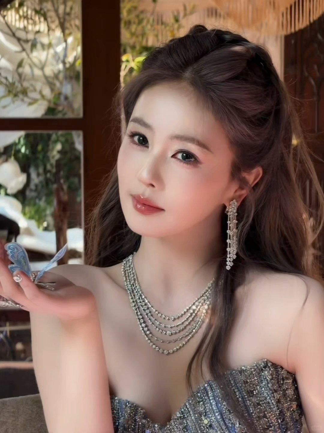 华天崎为白鹿做的视界大会妆造💄蛮美的​​​