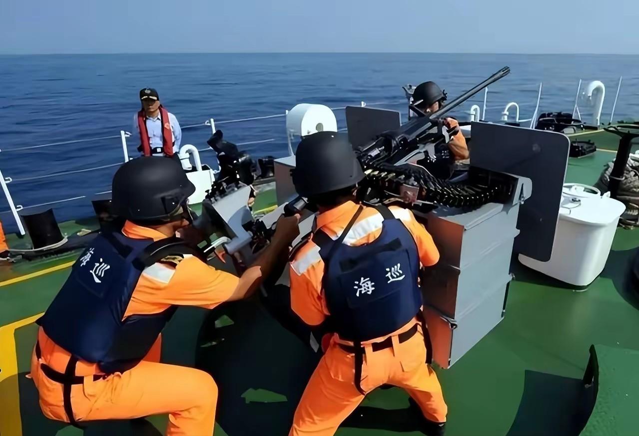 荒唐至极！东沙海域爆发惊险对峙，外敌全程沉默，台舰却冲自家海警疯狂挑衅。台海