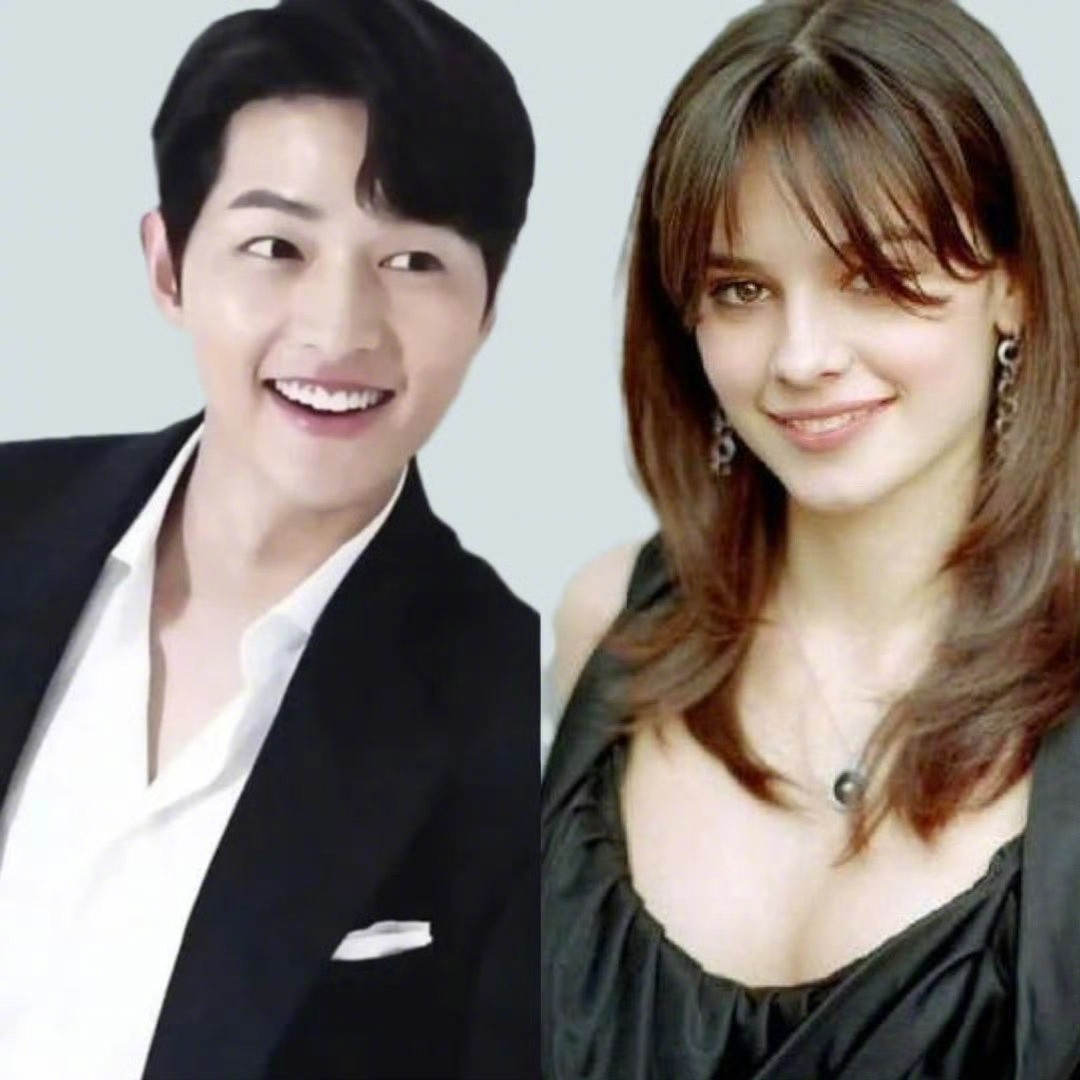 宋仲基与妻子合体参加婚礼一眼望去，两个人长相相似度简直不要太高，妻子凯蒂·桑德