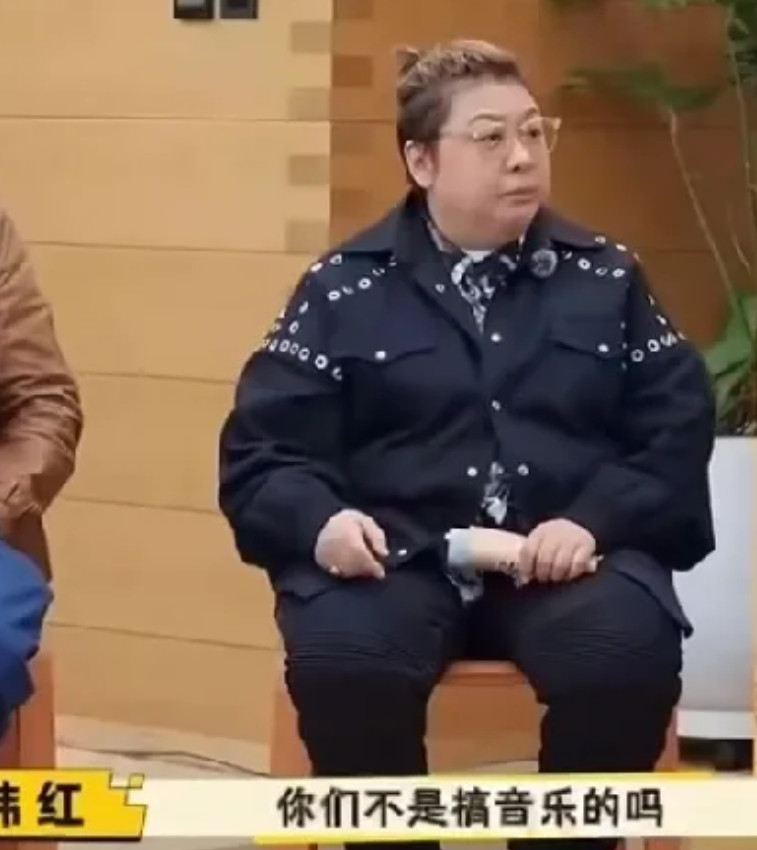 韩红综艺得罪人真相曝光！耿直点评耳返乱象，选手当场坐立不安
