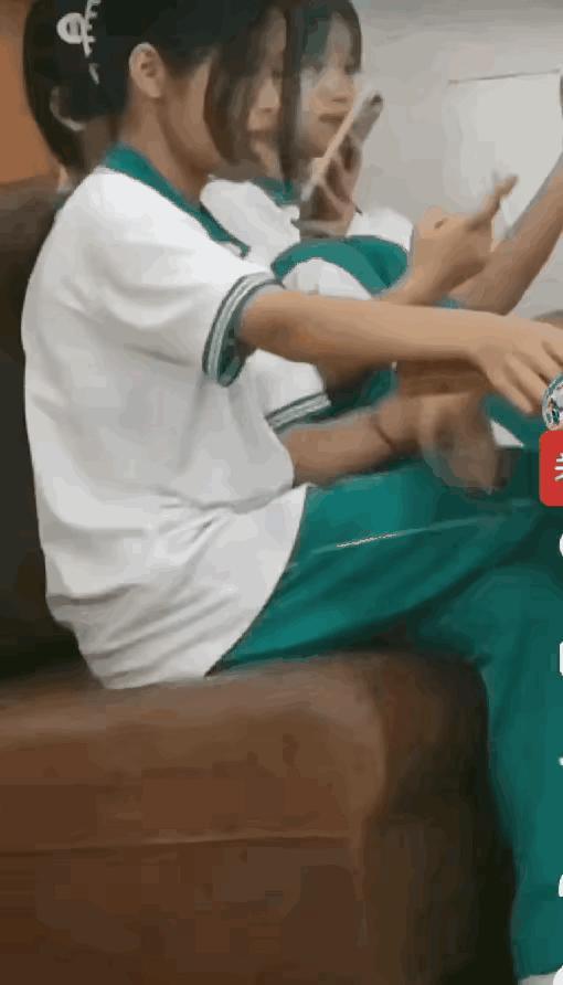 这个是谁的责任？老师？家长？