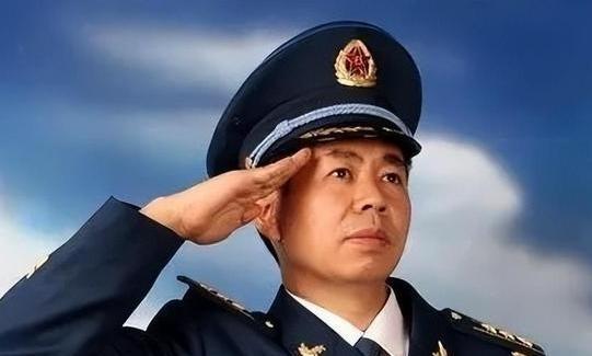 中国鹰派戴旭的战略警告太有冲击力！他曾坦言，中国空军必须为沿海城市构建3000