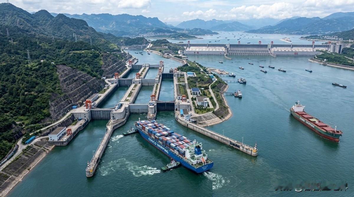 三峡堵船排队一周！线路总长约6680米的新通道，能否打通长江堵局？谁能想到，国